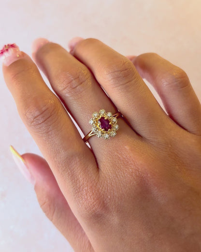 Bague Marguerite Rubis 0.60 carat &amp; Diamants "Coralie"