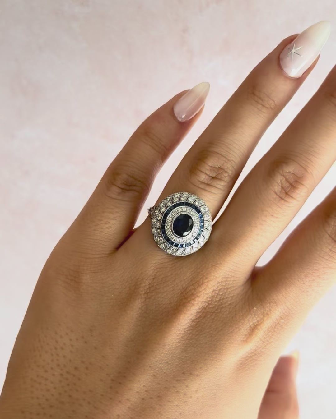 Bague Style Art-Déco Saphirs 1.78 carat &amp; Diamants 0.52 carat "Anéïa"