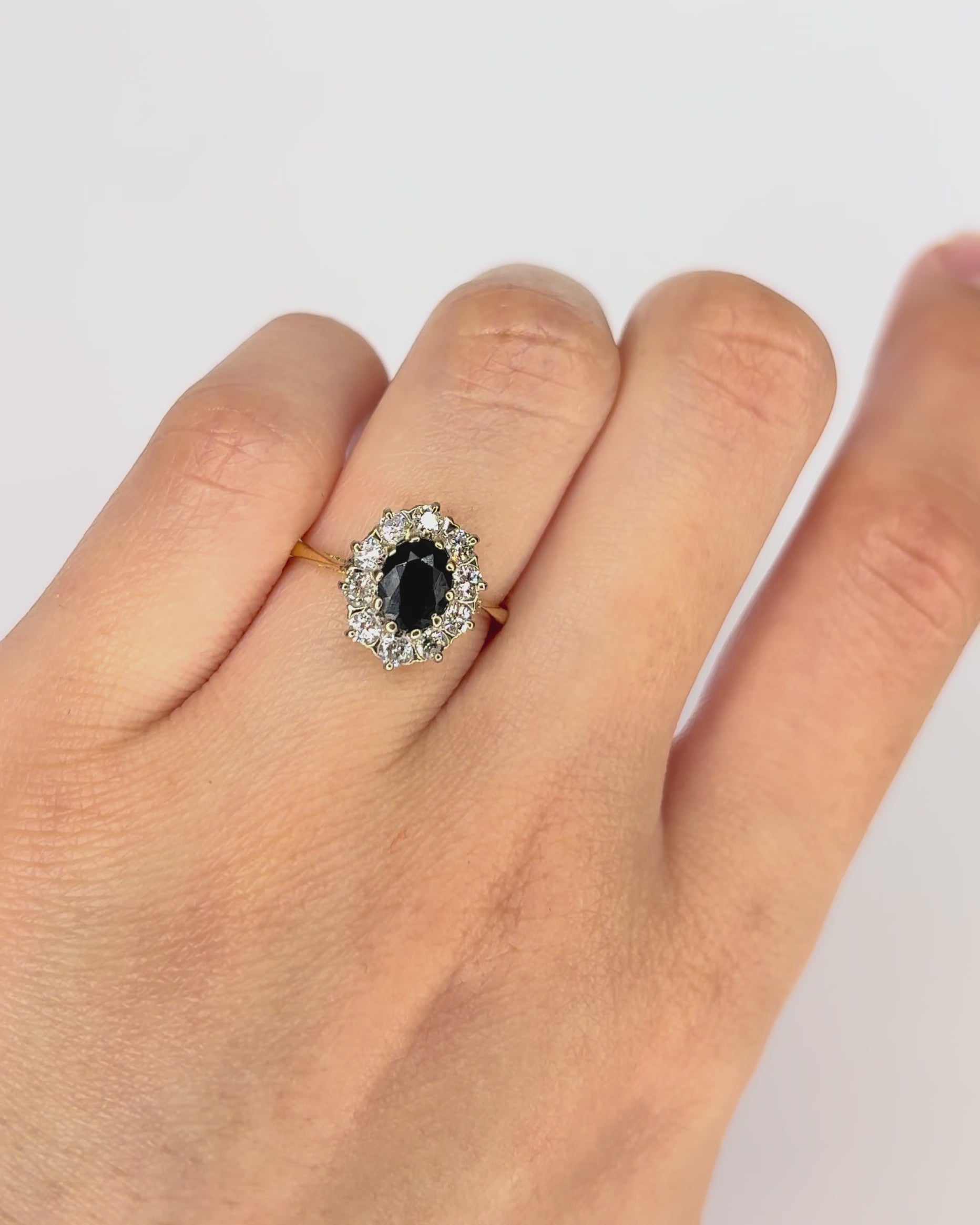 Bague Marguerite Saphir 1.06 carat &amp; Diamants 0.50 carat "Océane"