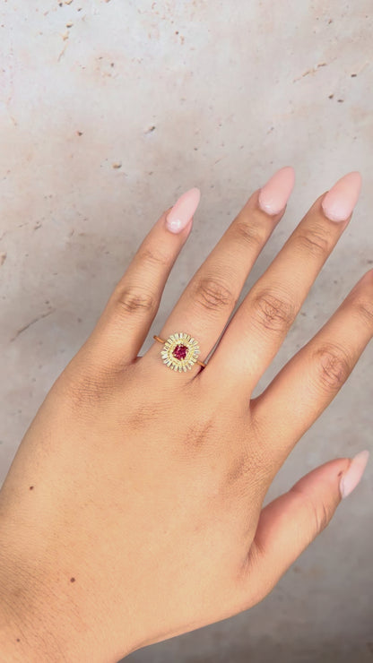 Anillo Marguerite con Espinela y Diamantes "Anissa"