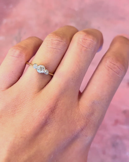 0.39 Carat Diamond Trilogy Ring "Salomé"