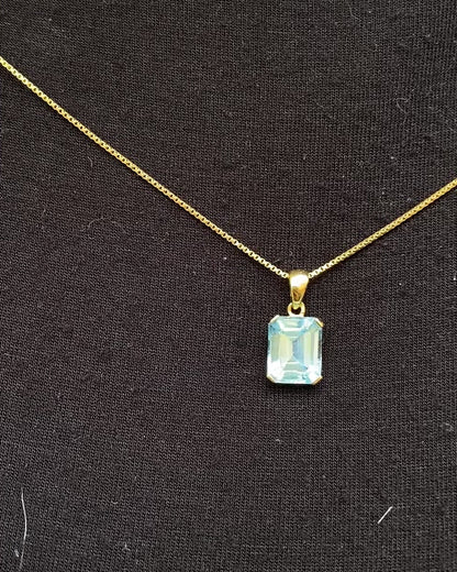 Sky Blue Topaz Pendant 5.10 Carats "Carina"
