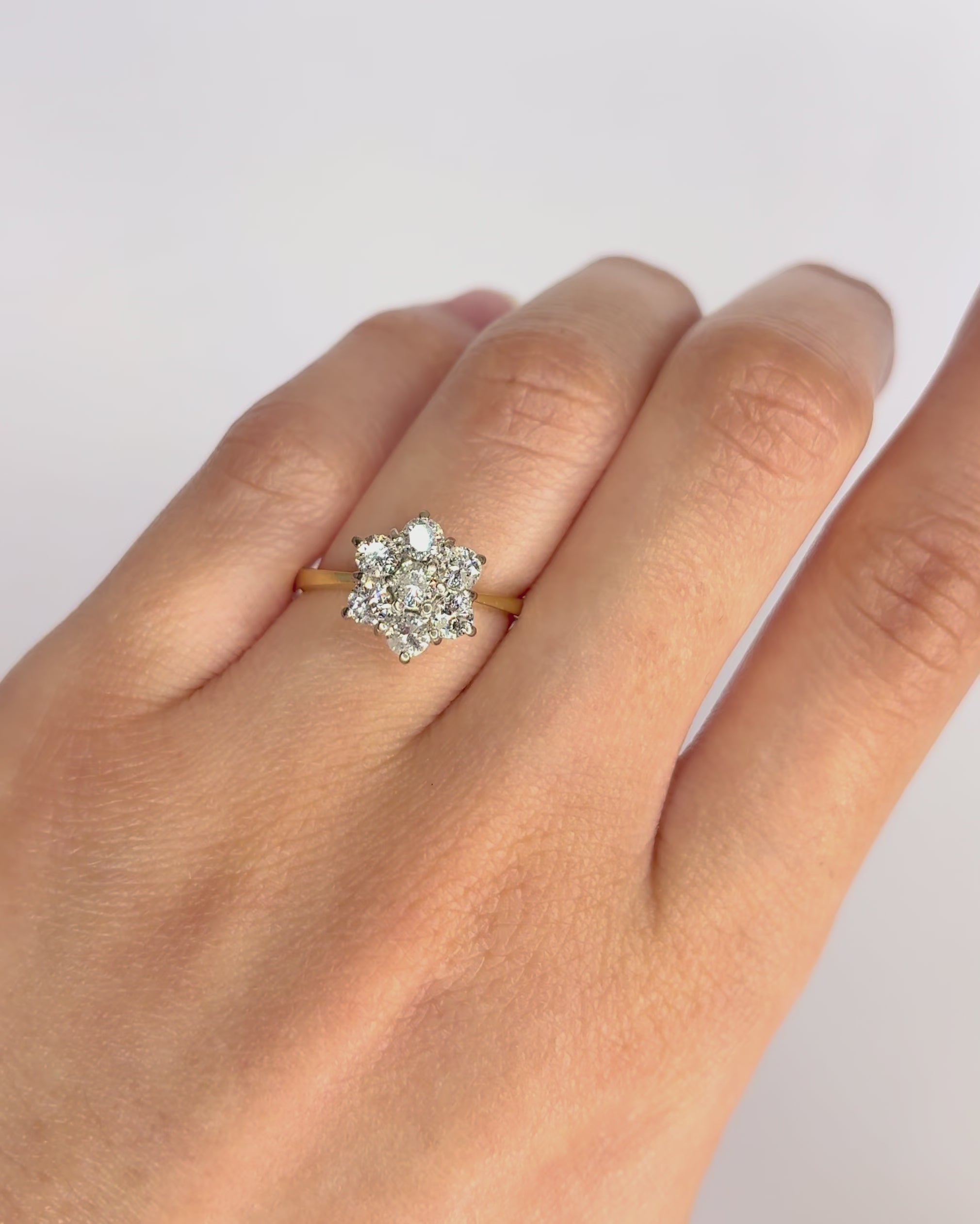 Anillo Marguerite Diamantes 0,76 quilates "Helene"