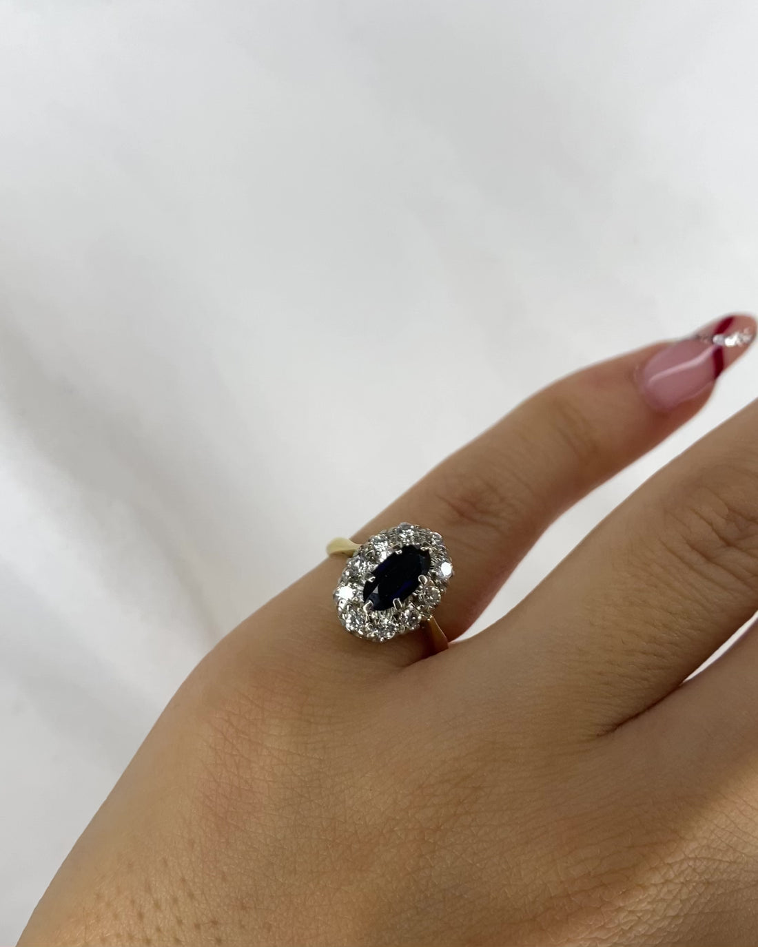 Bague Marguerite Saphir 0.82 carat &amp; Diamants 0.30 carat &quot;Laurine&quot;