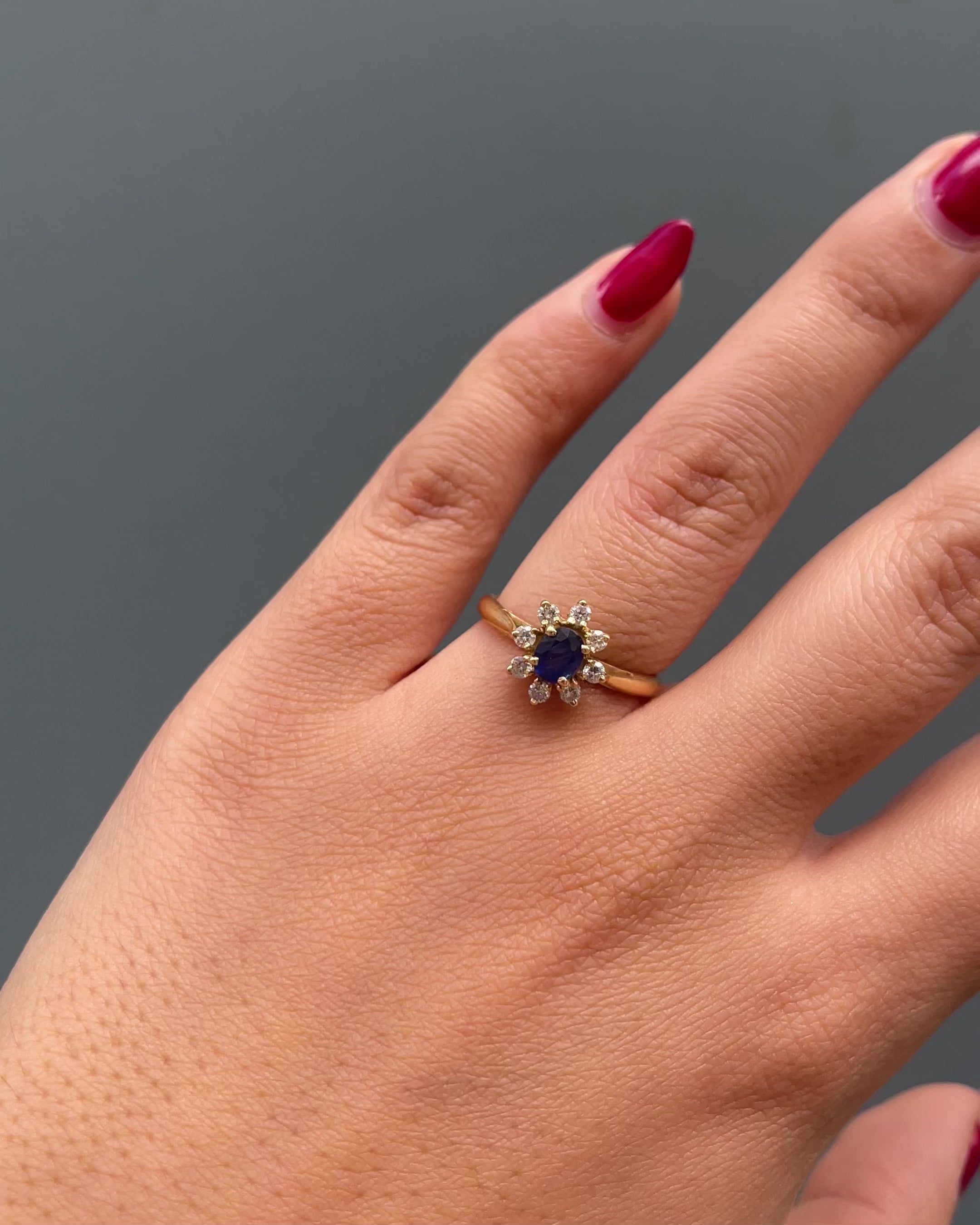 Marguerite Sapphire 0.55 carat &amp; Diamonds "Flora" Ring