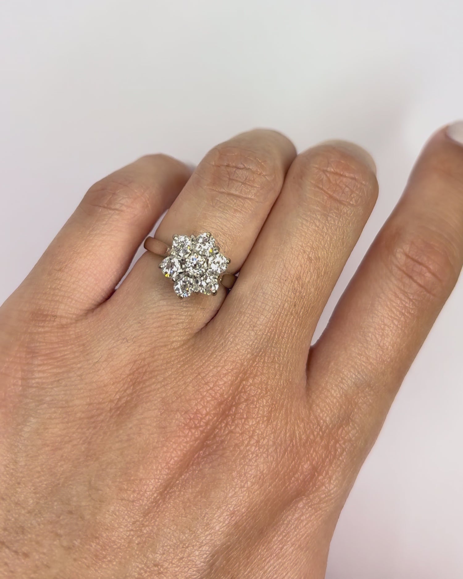 Bague Marguerite Diamants 0.70 carat &quot;Corin&quot;