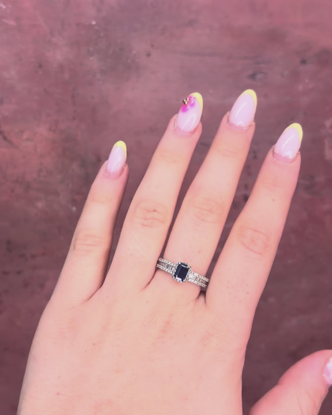 0.82-carat Sapphire Solitaire Ring &amp; 0.83-carat Diamonds 4.3g "Baya"