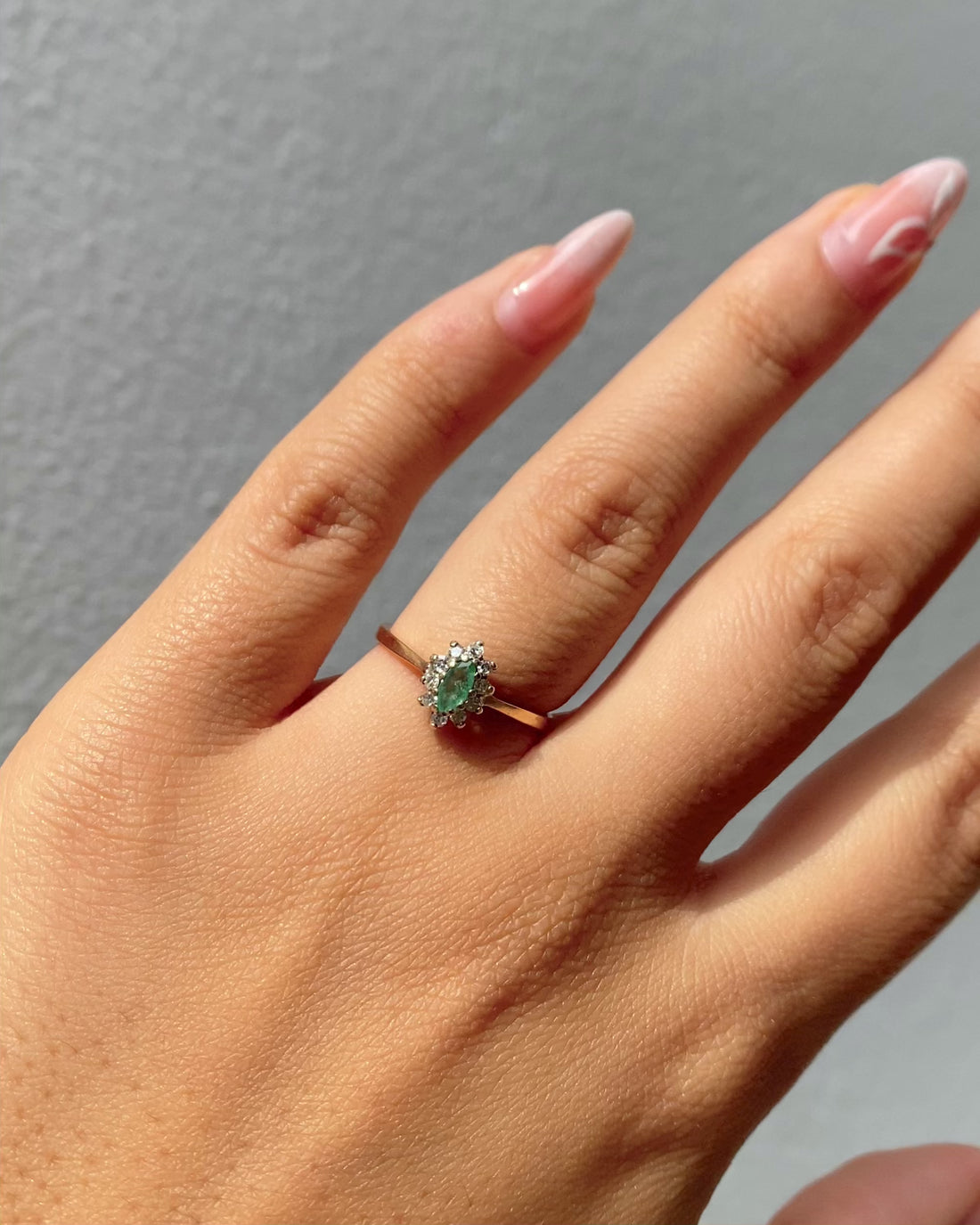 Bague Marguerite Emeraude 0.25 carat &amp; Diamants &quot;Alma&quot;