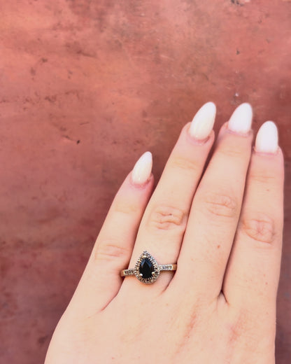 Bague Marguerite Saphir 0.90 carat &amp; Diamants 0.25 carat "Rita"