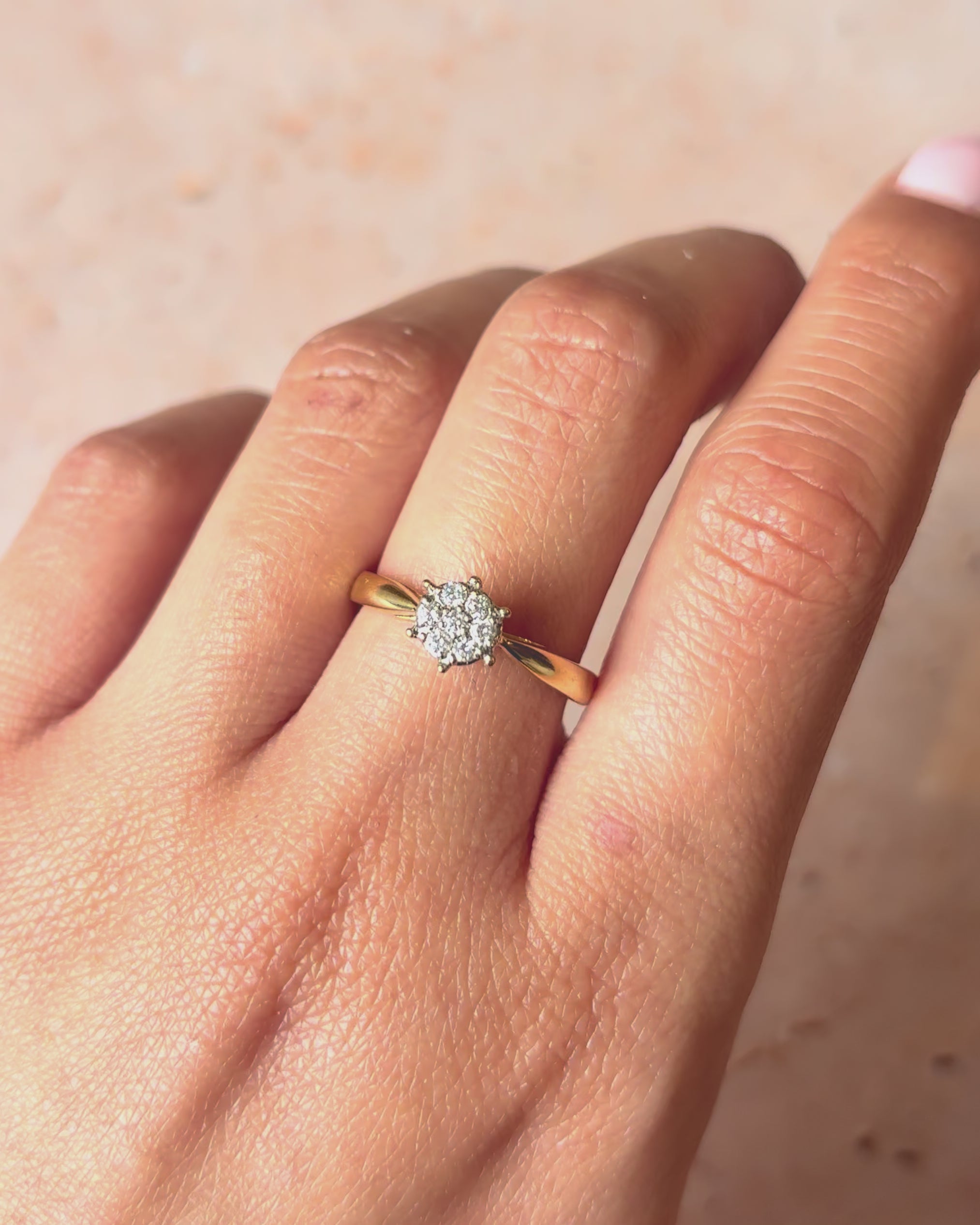 Bague Marguerite Diamants 0.20 carat "Asma"