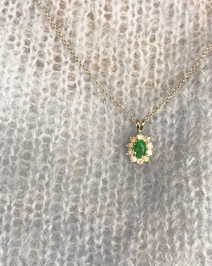 Colgante Margarita Esmeralda 0.50 quilates y Diamantes 0.40 quilates "Wendy"