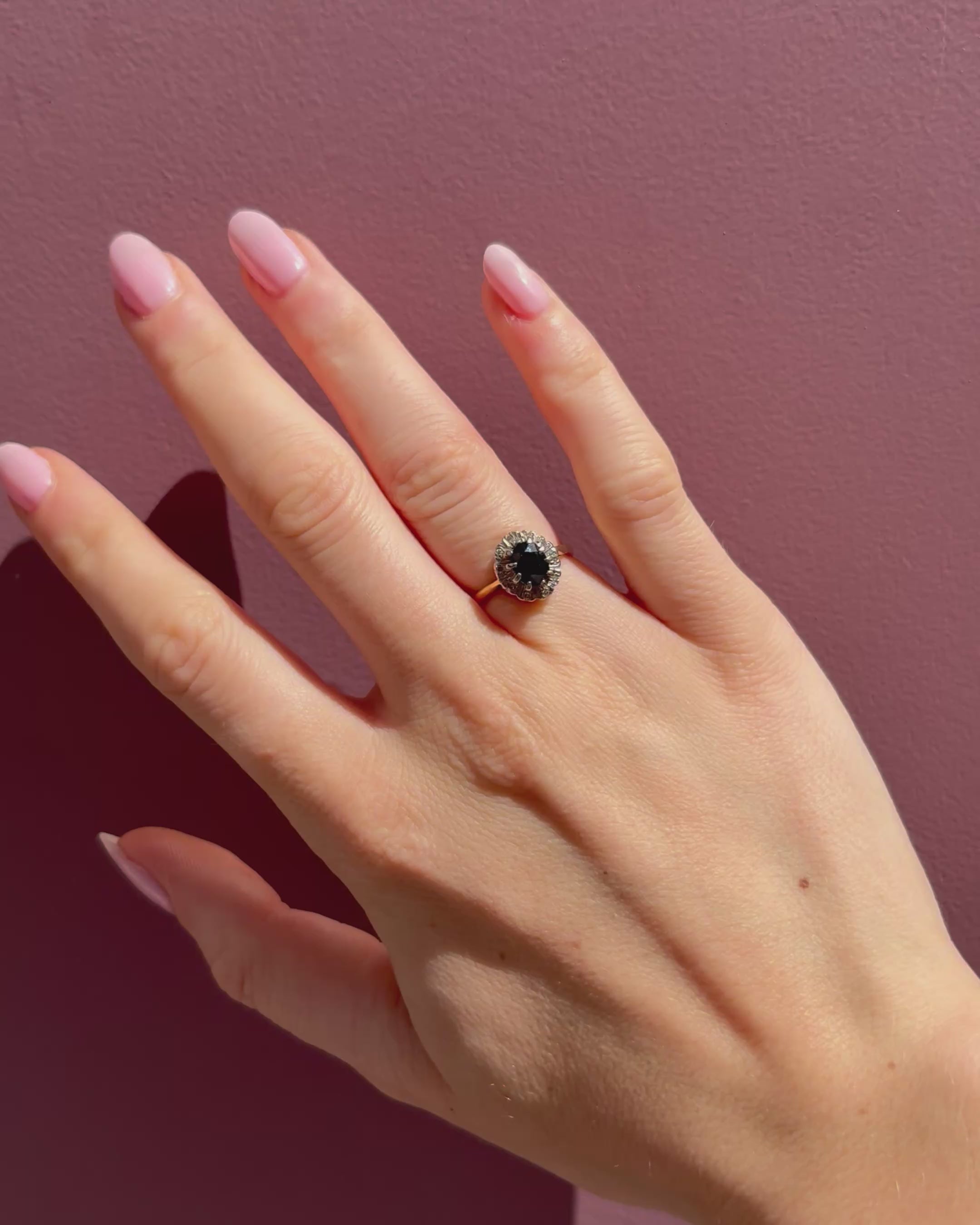 Bague Marguerite Saphir 1.05 Carat &amp; Diamants "Mirone"