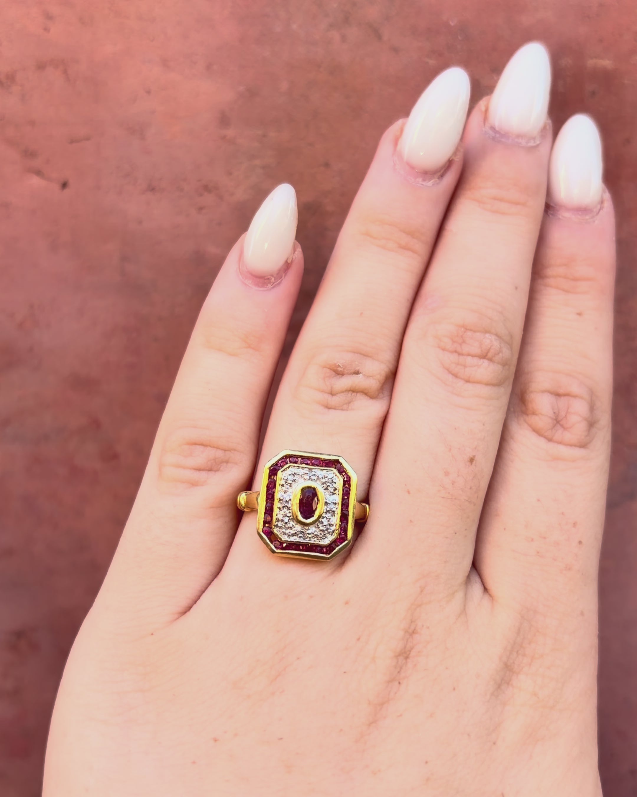 Bague Art-Déco Rubis 0.70 carat &amp; 8 Diamants "Céleste"
