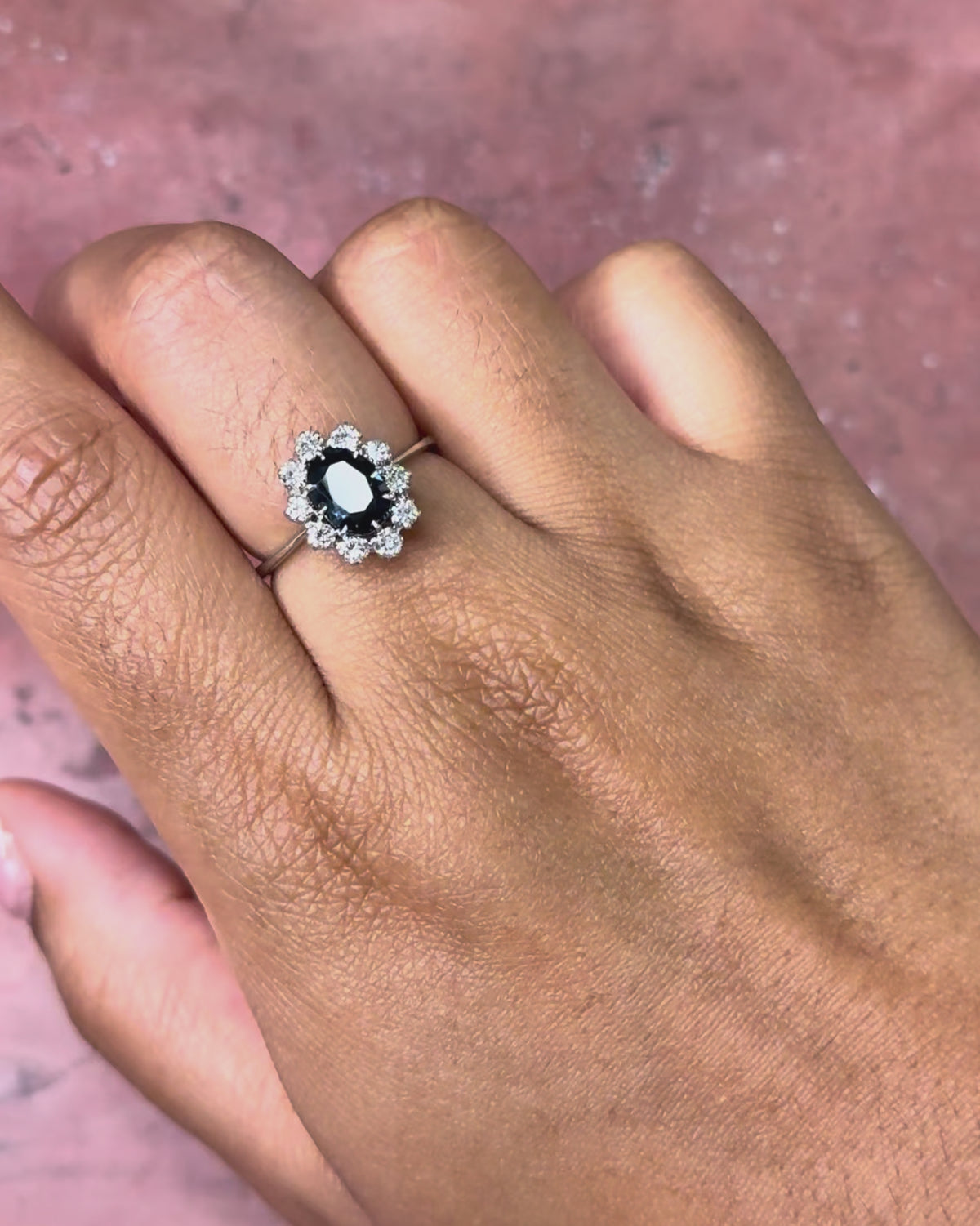1.70-carat Sapphire and Diamond Daisy Ring "Faustine"