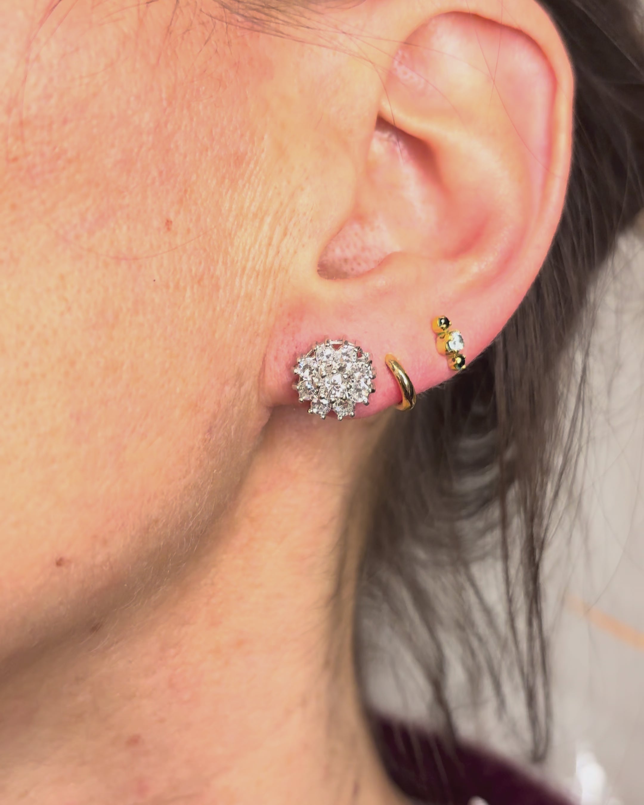 Daisy Stud Earrings Diamonds 1.20 carat "Mariana"