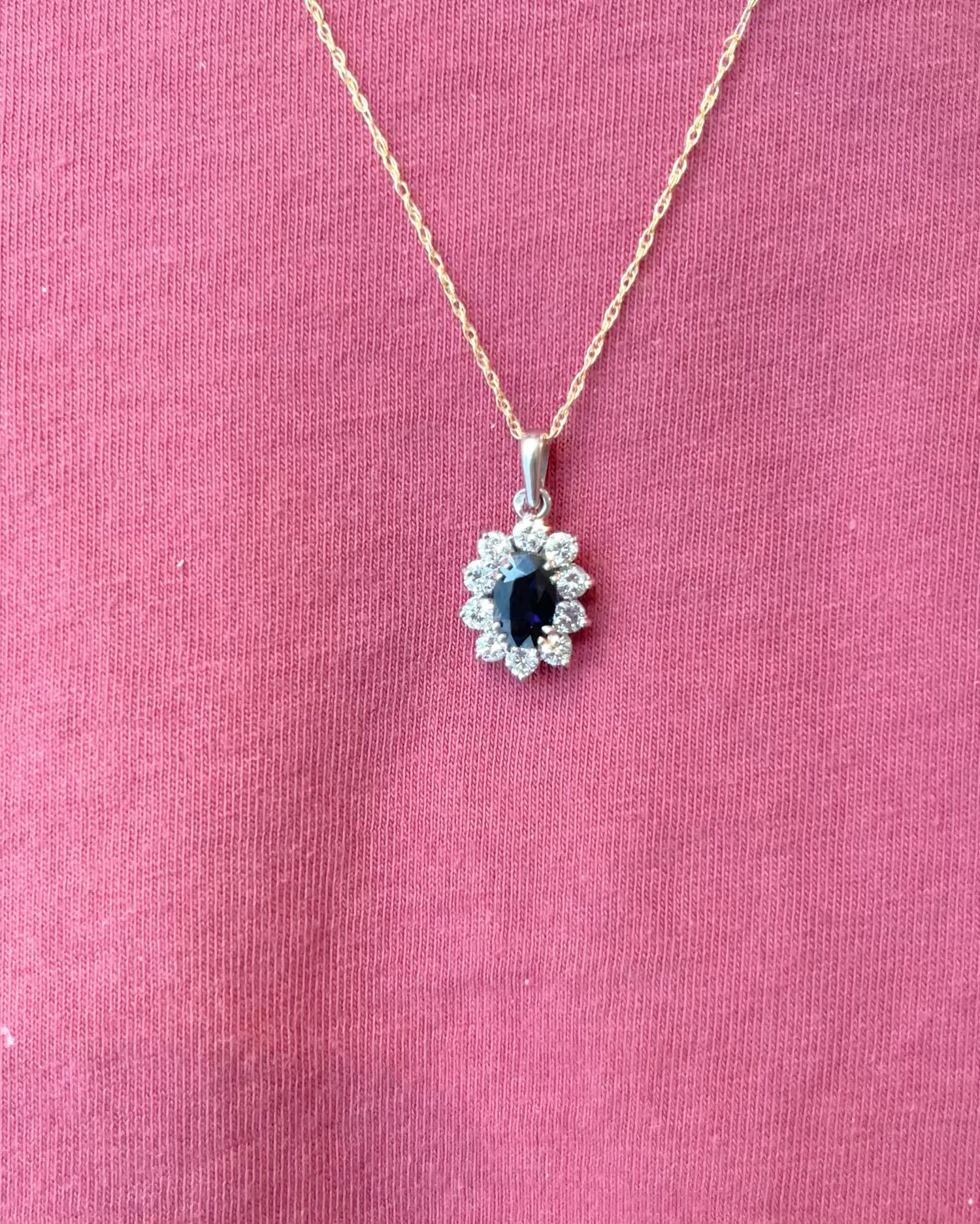 Marguerite Sapphire Pendant 1.50 carat &amp; Diamonds 0.70 carat "Maïe"