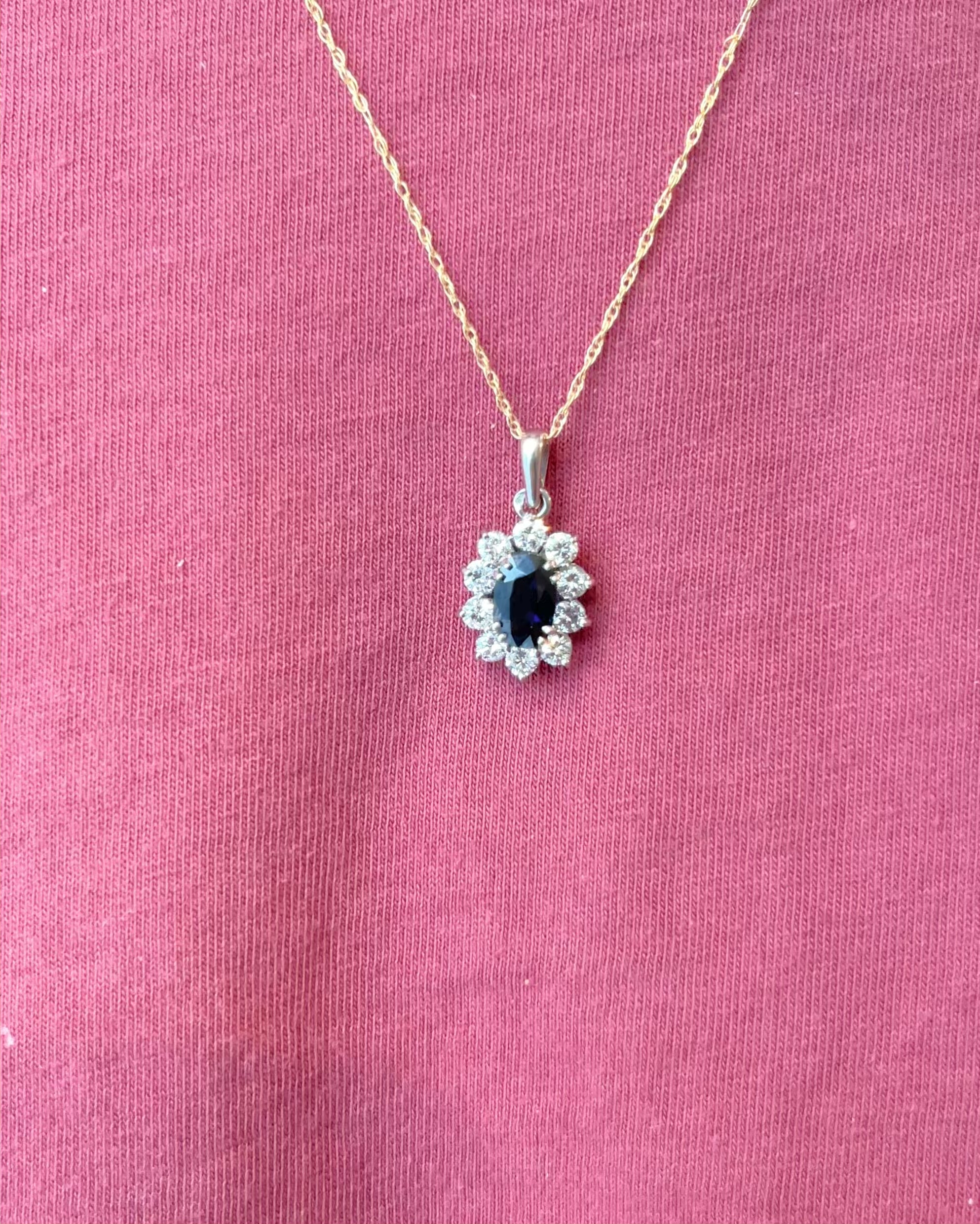 Marguerite Sapphire Pendant 1.50 carat &amp; Diamonds 0.70 carat "Maïe"