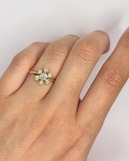 Bague Marguerite Diamants 0.68 carat "Océane"