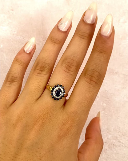 Marguerite Ring with 0.98 Carat Sapphires &amp; Diamonds "Virna"