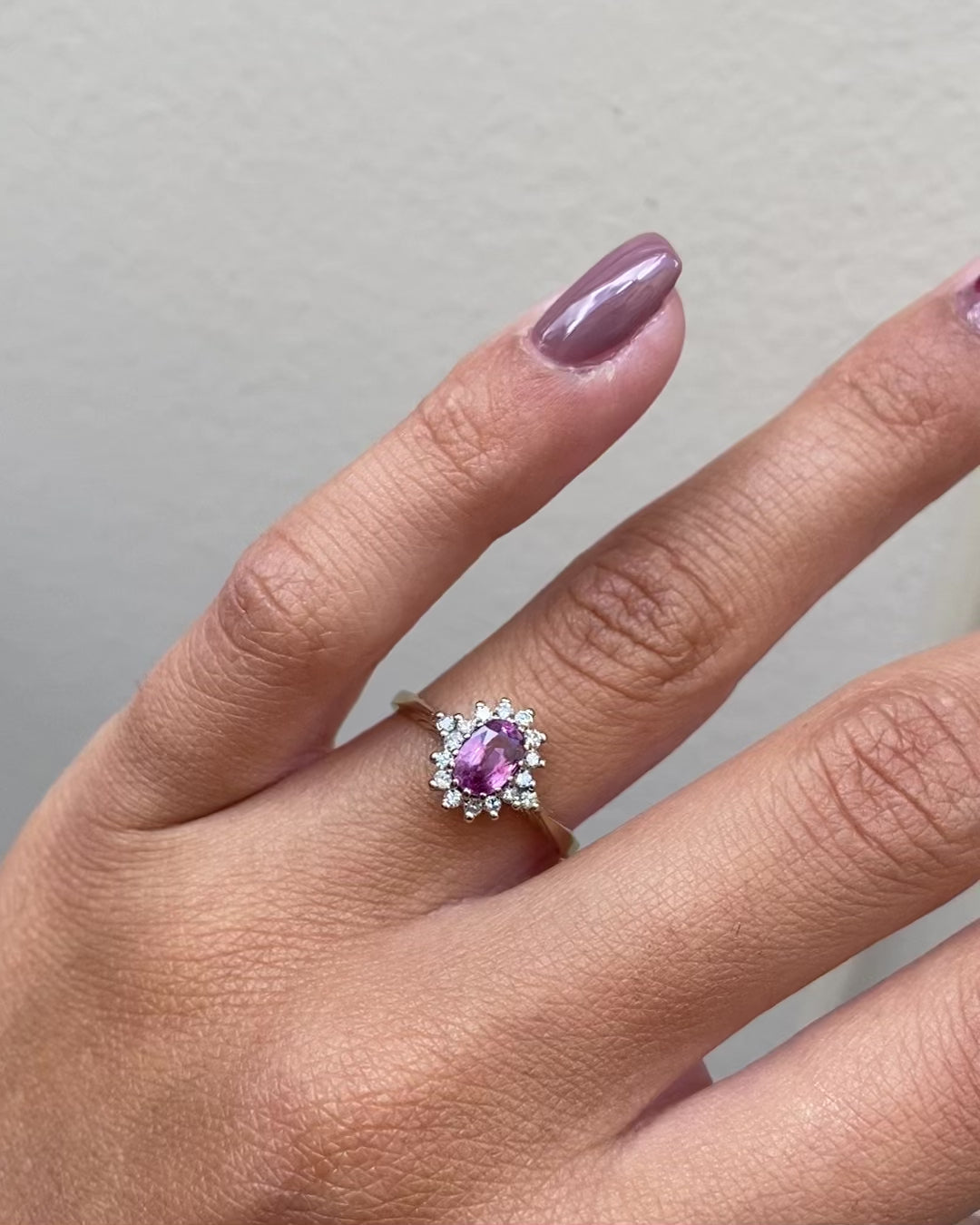 Bague Marguerite Saphir Rose &amp; Diamants &quot;Iona&quot;