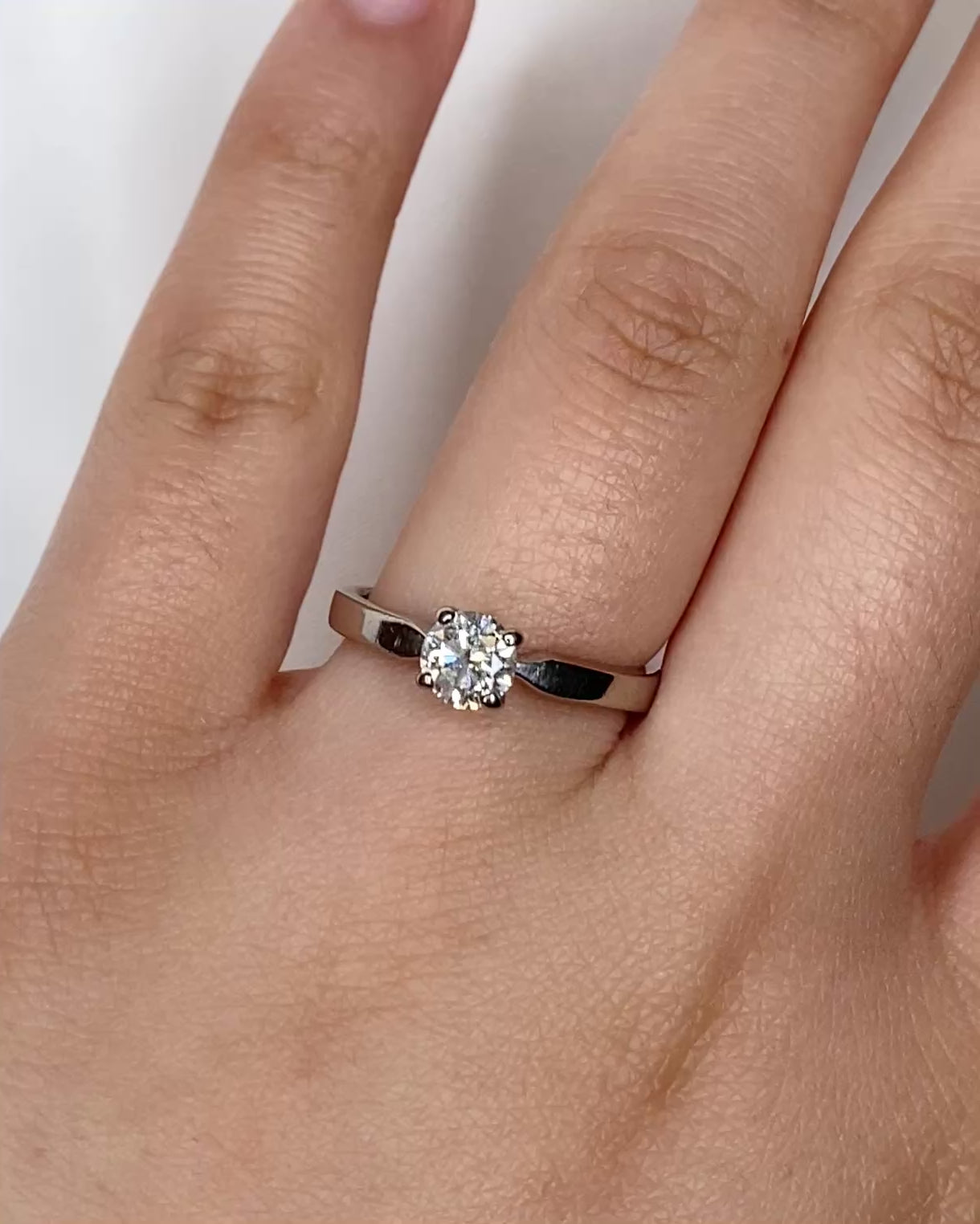 Bague Solitaire Diamant 0.65 carat "Flavie"