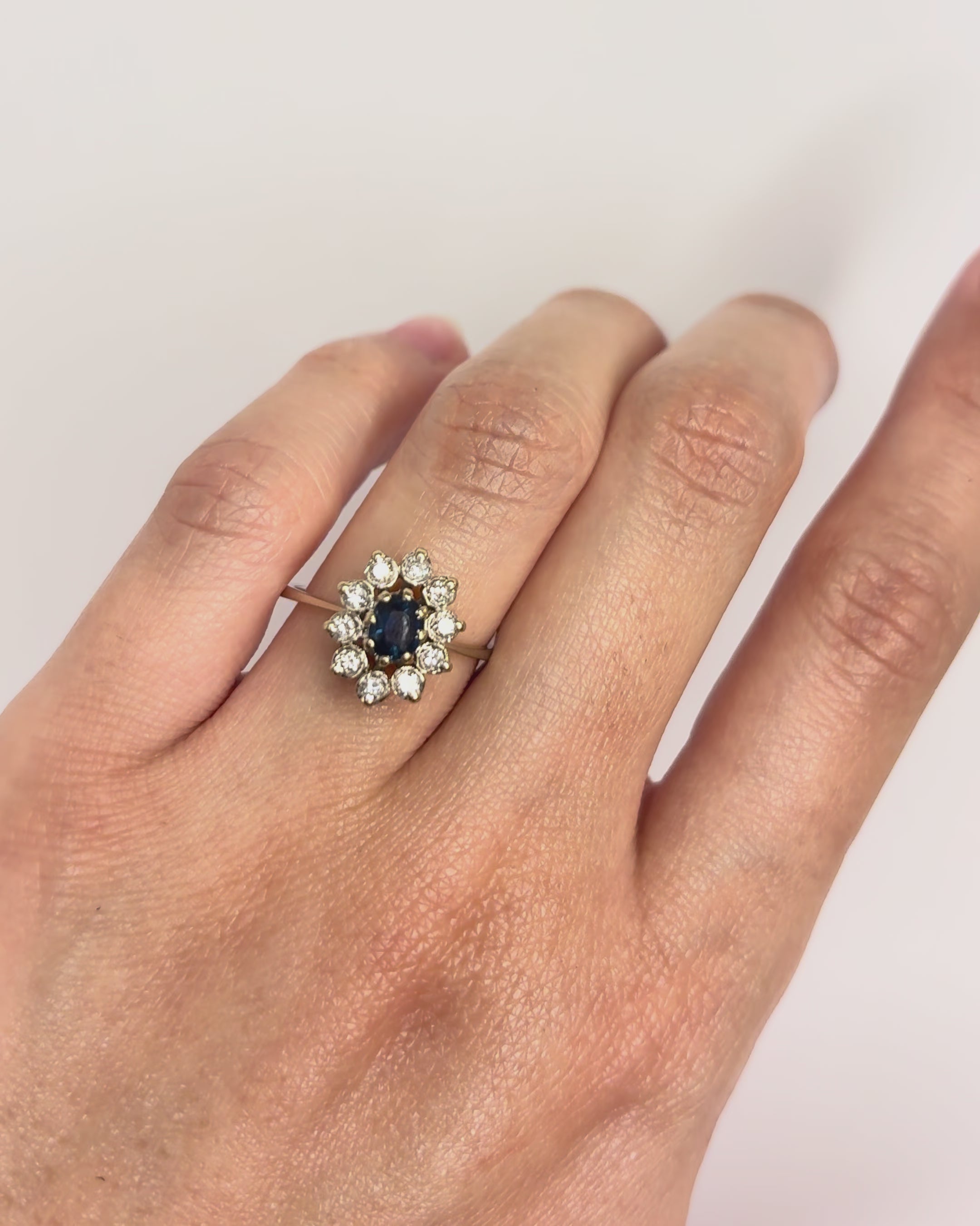 Bague Marguerite Saphir 0.47 carat &amp; Diamants 0.30 carat "Elisa"