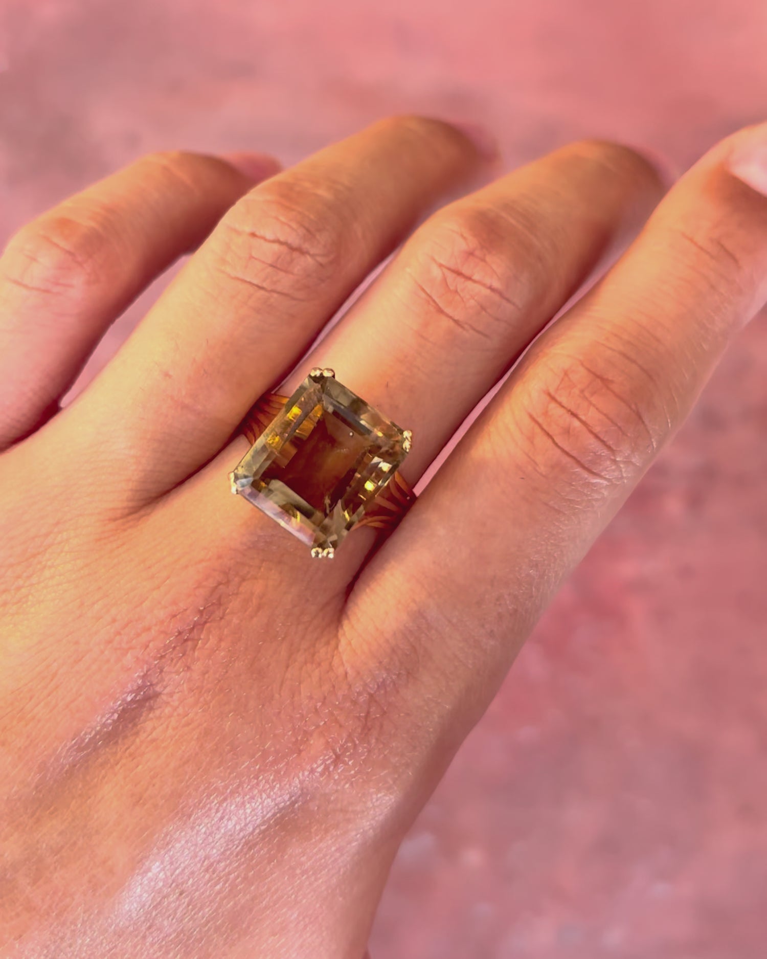 Bague Cocktail Quartz Fumé 10.2 carats  5,68g "Kamelia"