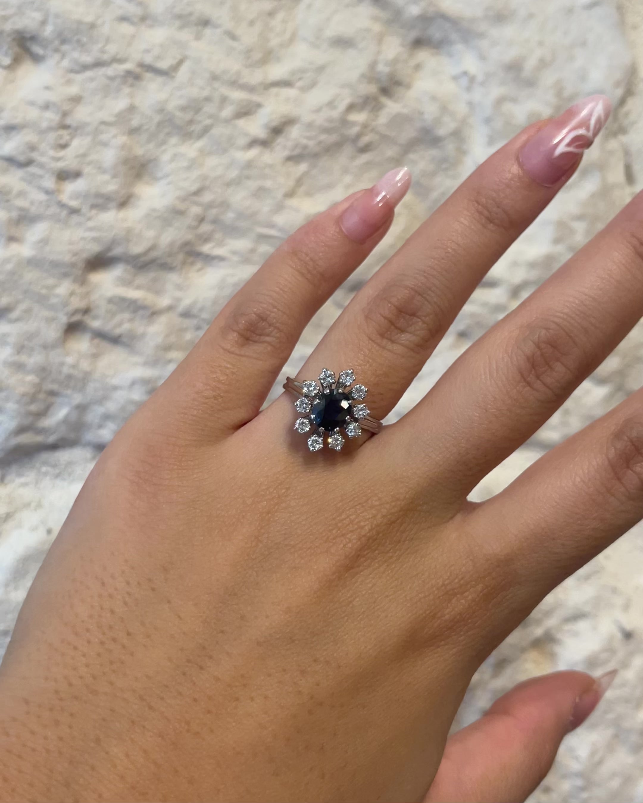 Bague Marguerite Saphir 1.10 carat &amp; Diamants "Celina"