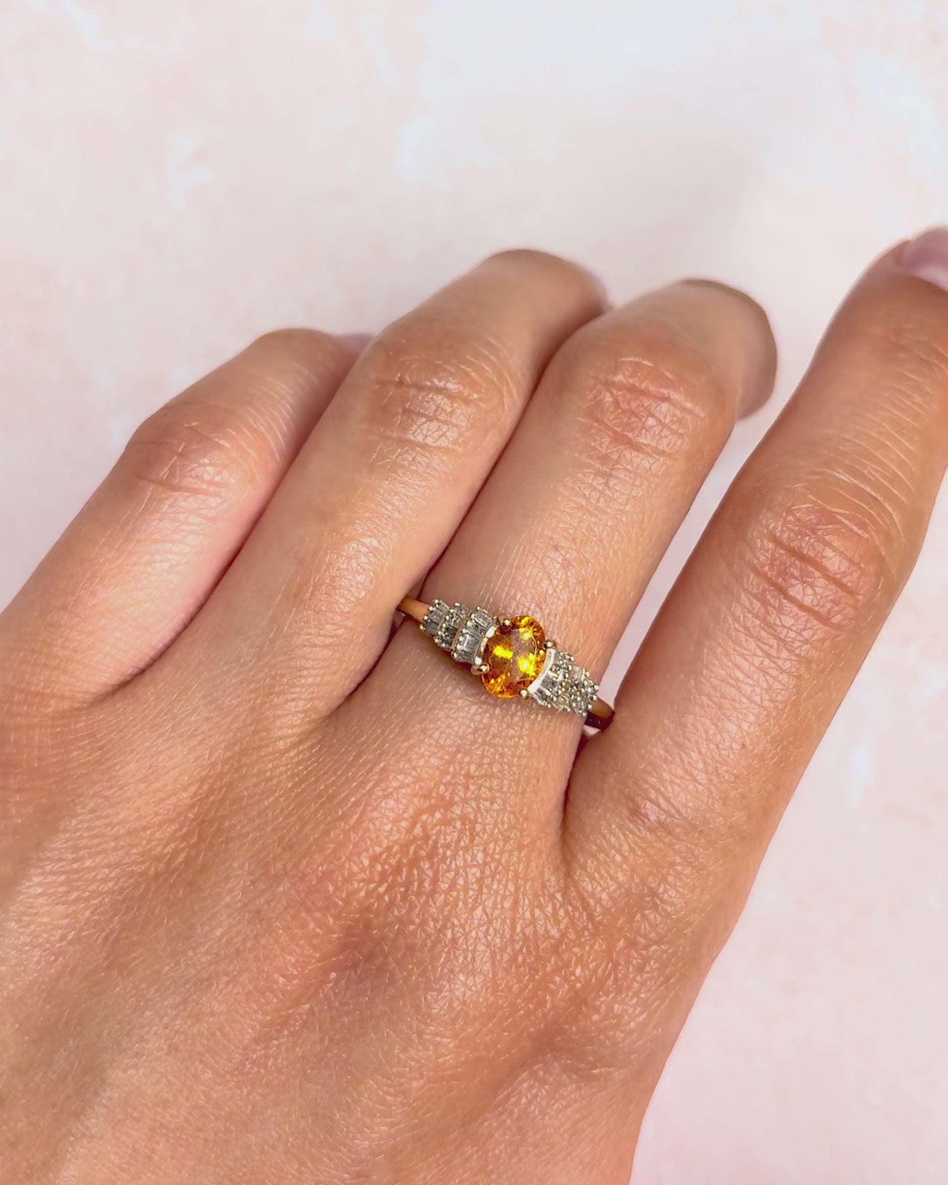 Bague Rivière Grenat Spessartite 1.10 carat &amp; Diamants 0.25 carat "Loïs"