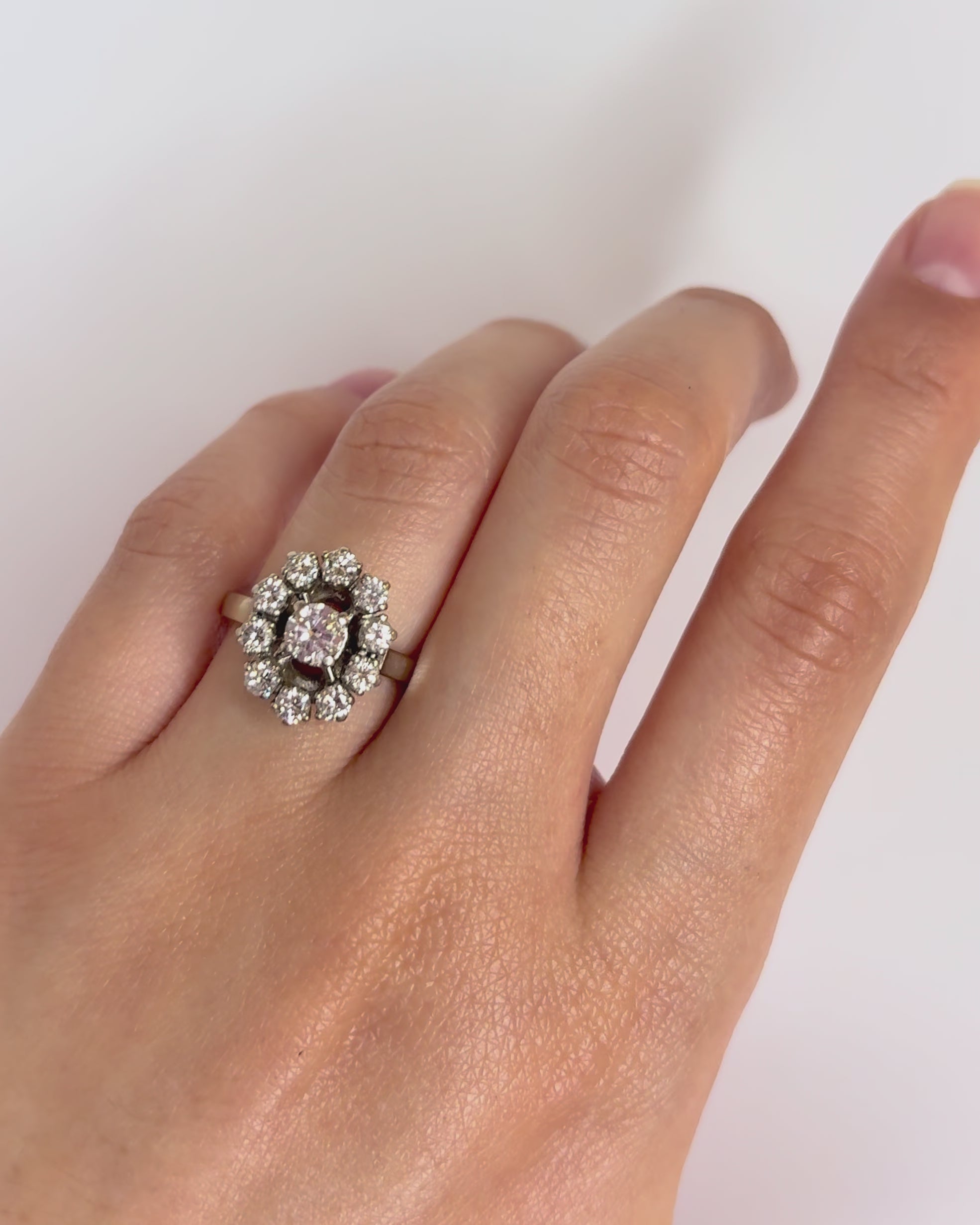 Bague Marguerite Diamants 1.10 carat "Florine"