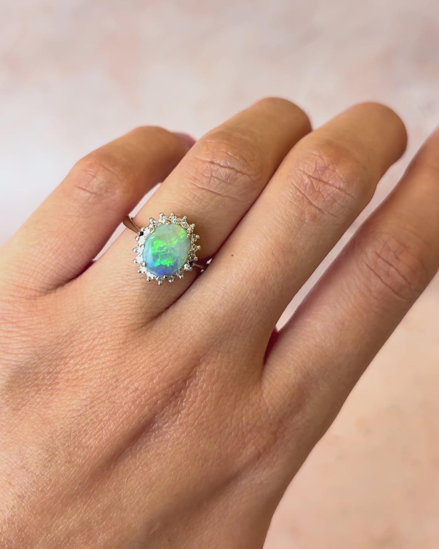 Bague Marguerite Opale 1.17 carat &amp; Diamants "Eve"