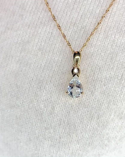 Colgante Aguamarina Pera 1.50 quilates y Diamante "Marina"
