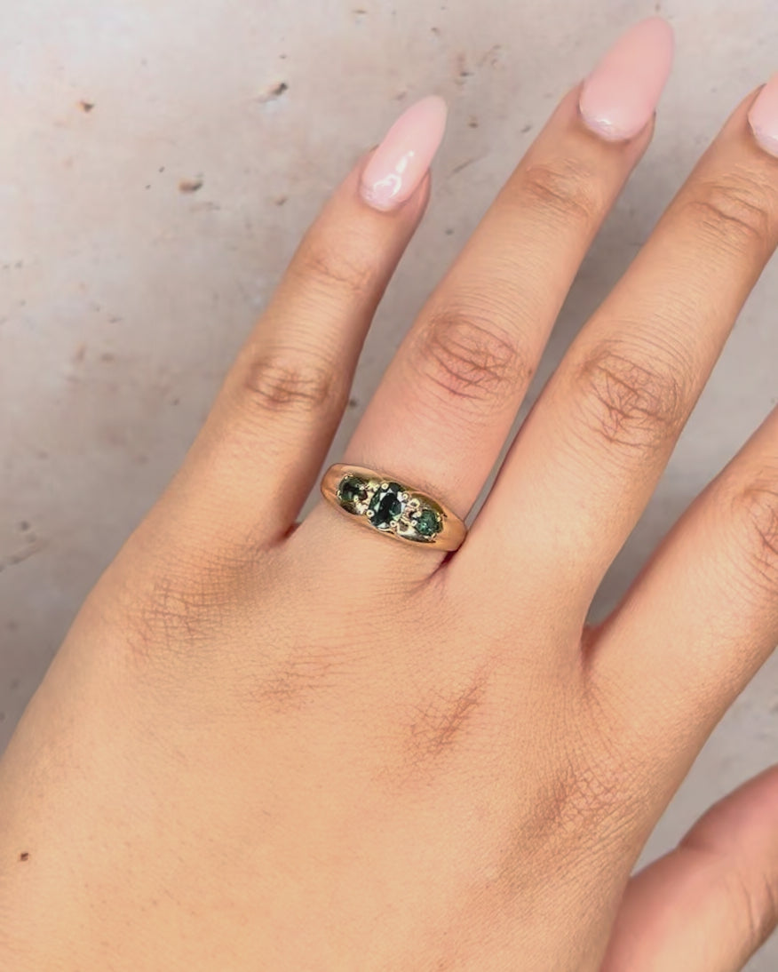 Bague Jonc Trilogie Saphirs Verts 0.99 carat "Zina"
