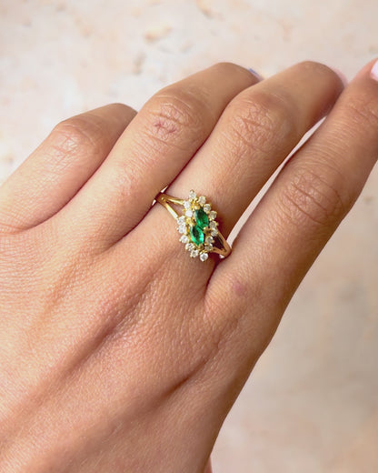 Bague Toi &amp; Moi Émeraudes Marquise &amp; Diamants 0.32 carat "Coline"