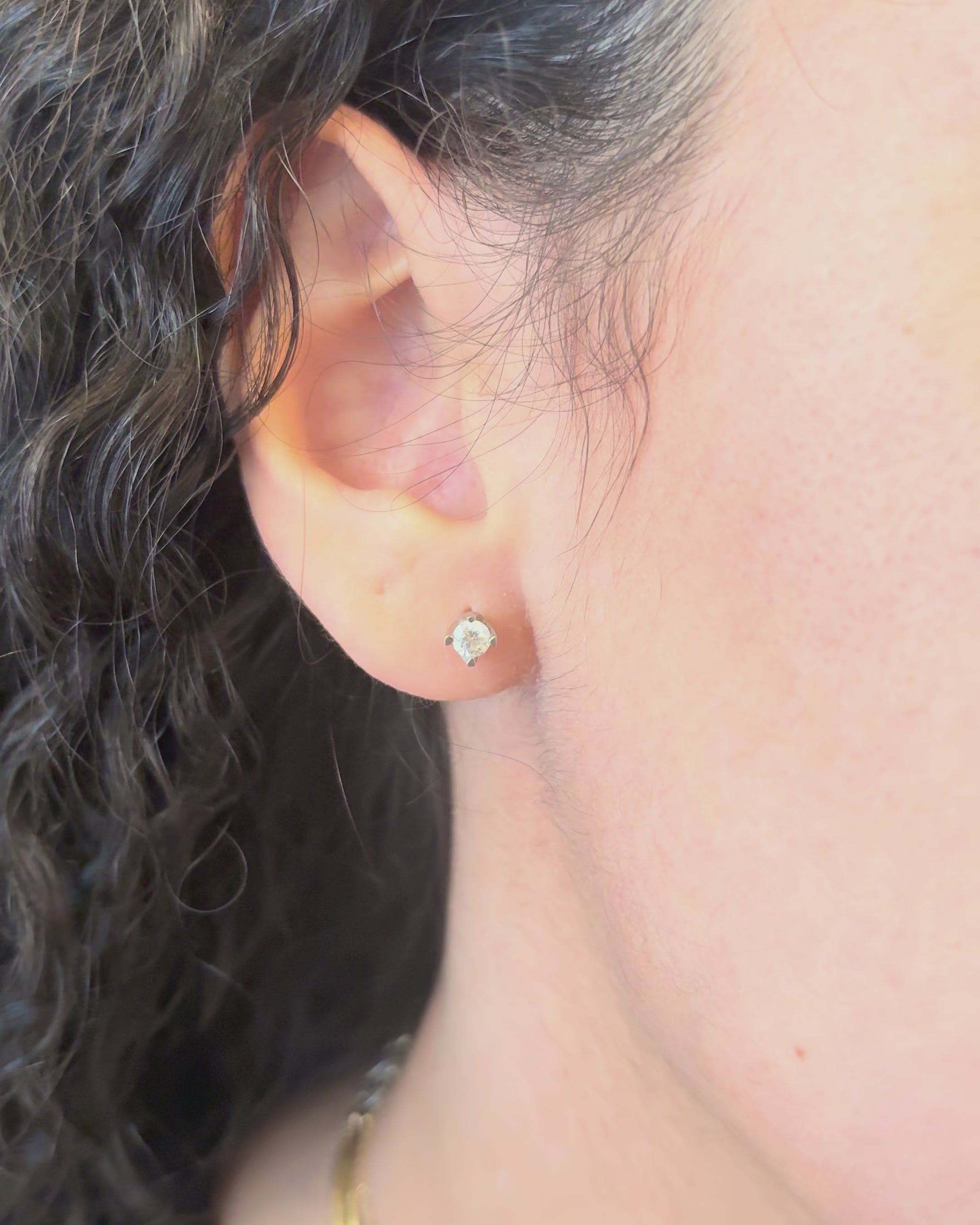 Diamond Stud Earrings 0.40 carat "Clémence"