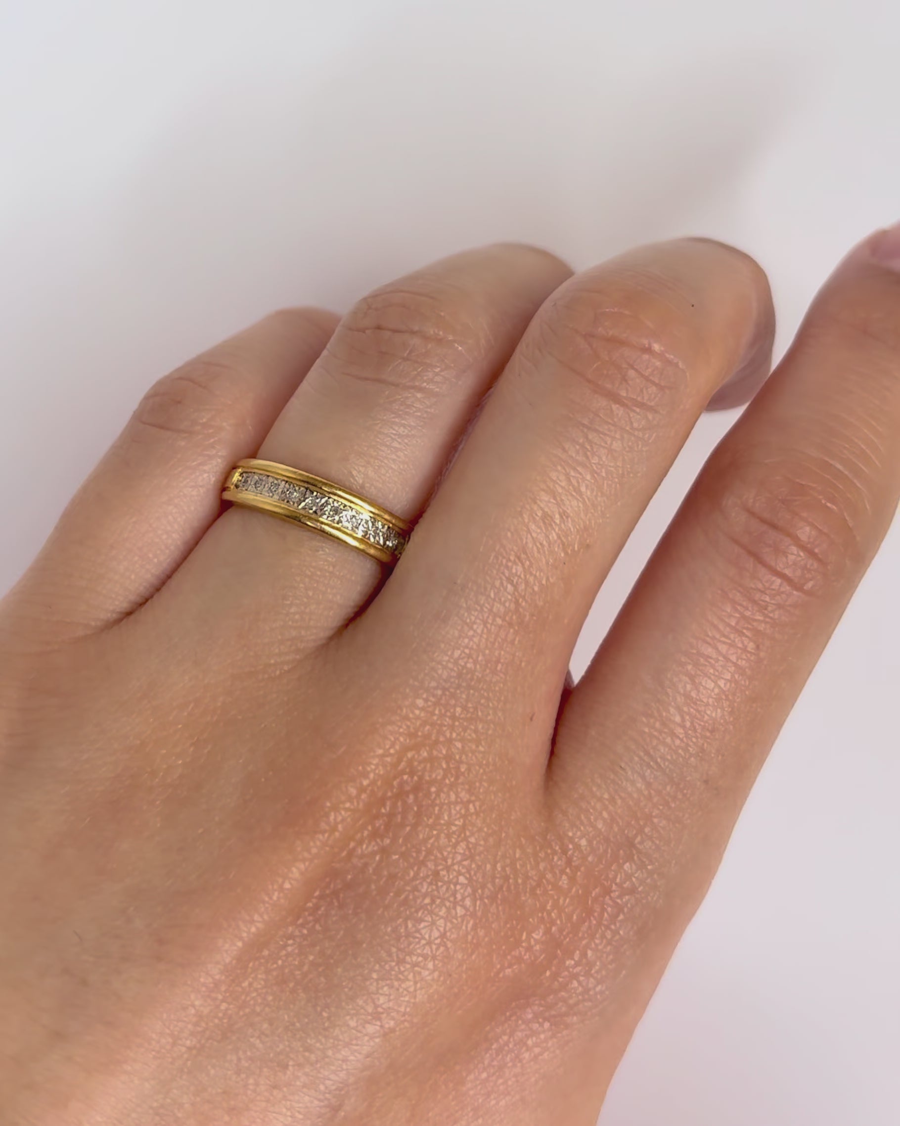 Bague Demi-Alliance Diamants &amp; Or 2,93g "Connie"