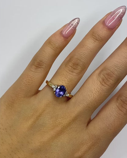 Anillo Trilogía Tanzanita 1.53 quilates y Diamantes "Gloria"