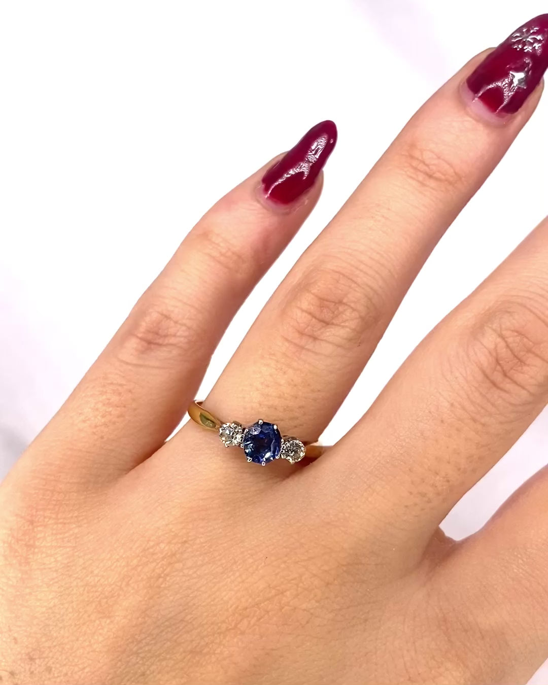Bague Trilogie Saphir 0.78 carat &amp; Diamants "Amira"