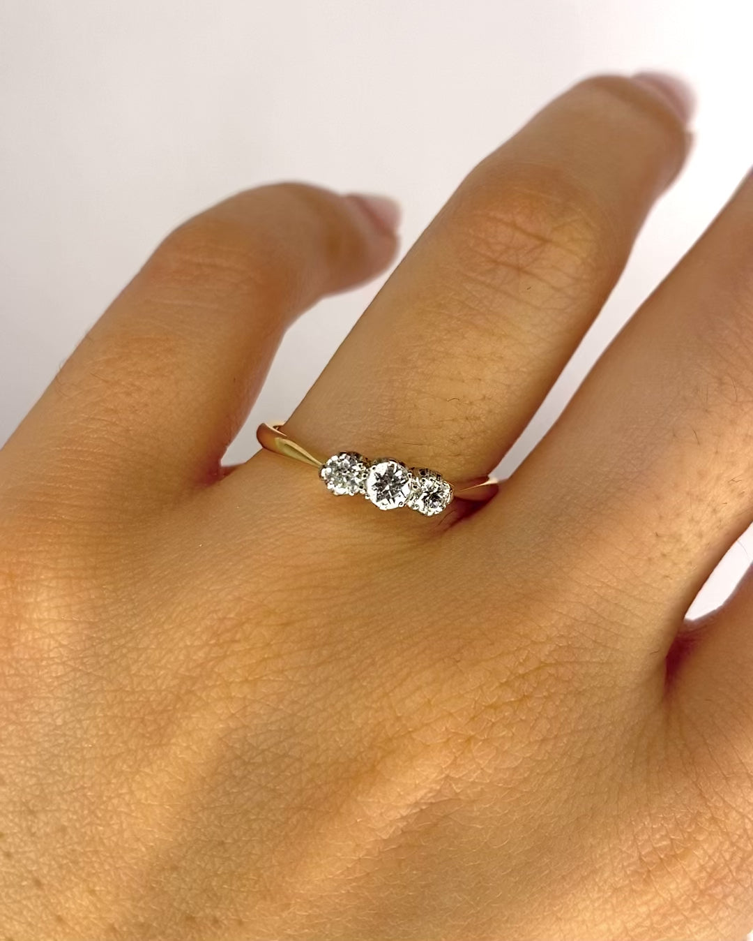 Anillo Trilogía Diamantes 0,31 quilates "Delphine"