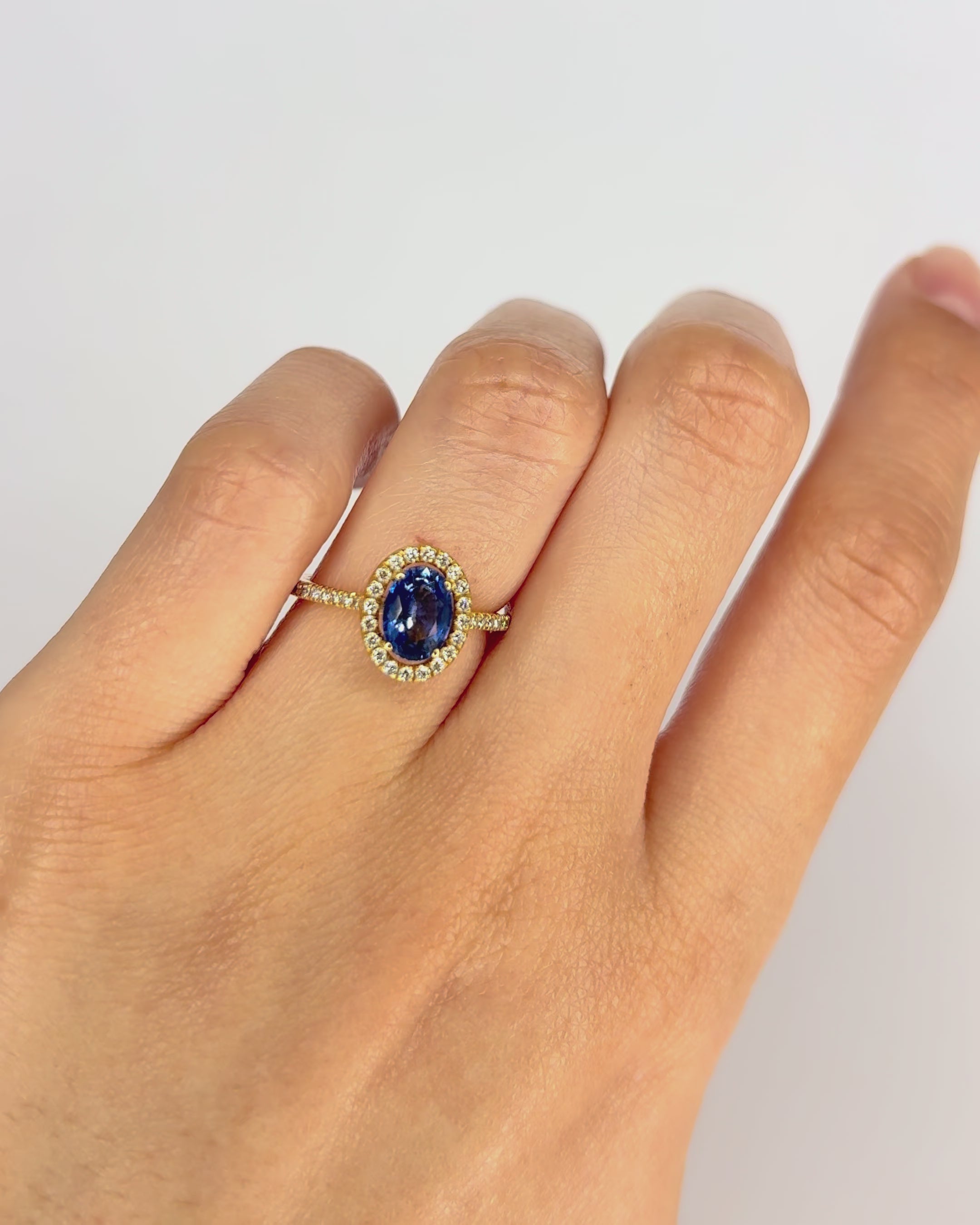 Anillo estilo Art Déco zafiro 1.08 quilates y diamantes "Bianca"