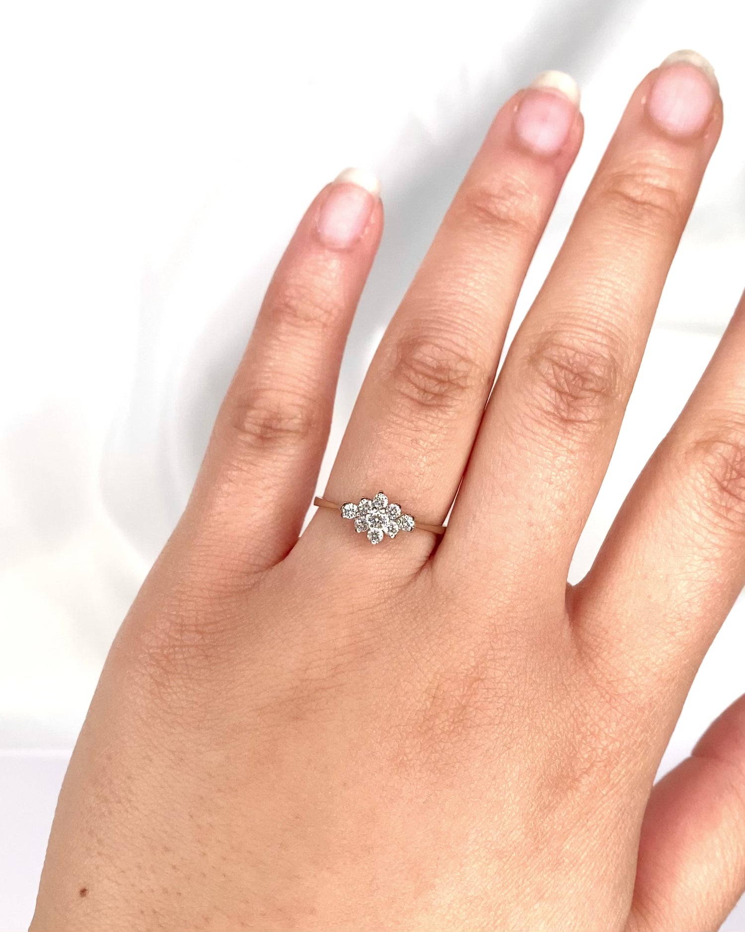 Bague Marguerite Diamants 0.21 carat "Selma"