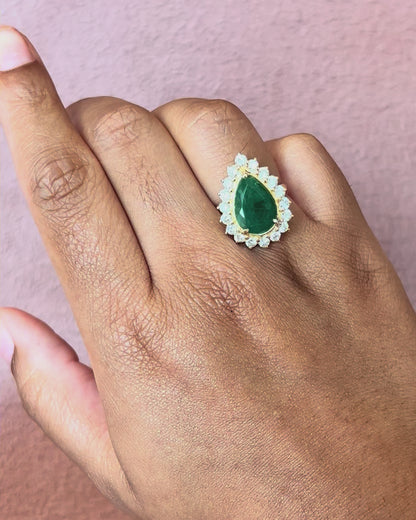 Bague Marguerite Émeraude 3.31 carats &amp; Diamants 0.90 carat 4.9g "Pénélope"