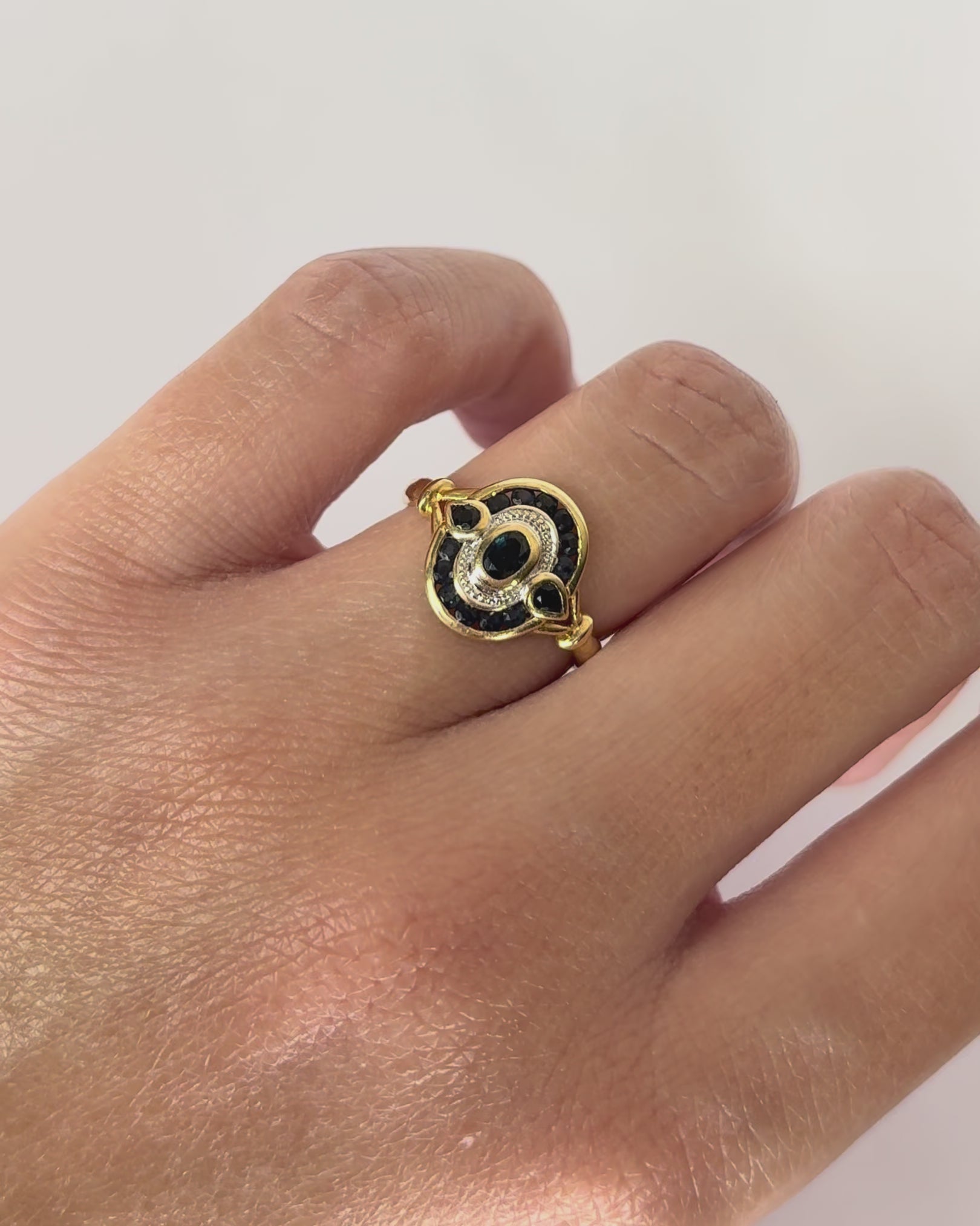 Bague Art Déco Saphirs 0.61 ct &quot;Julia&quot;
