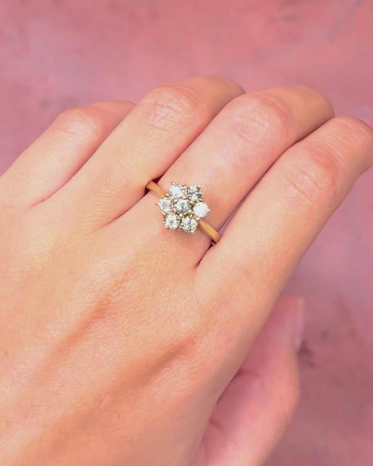 Madagascar Green Sapphire Daisy Ring 1.09 carat "Ornella"