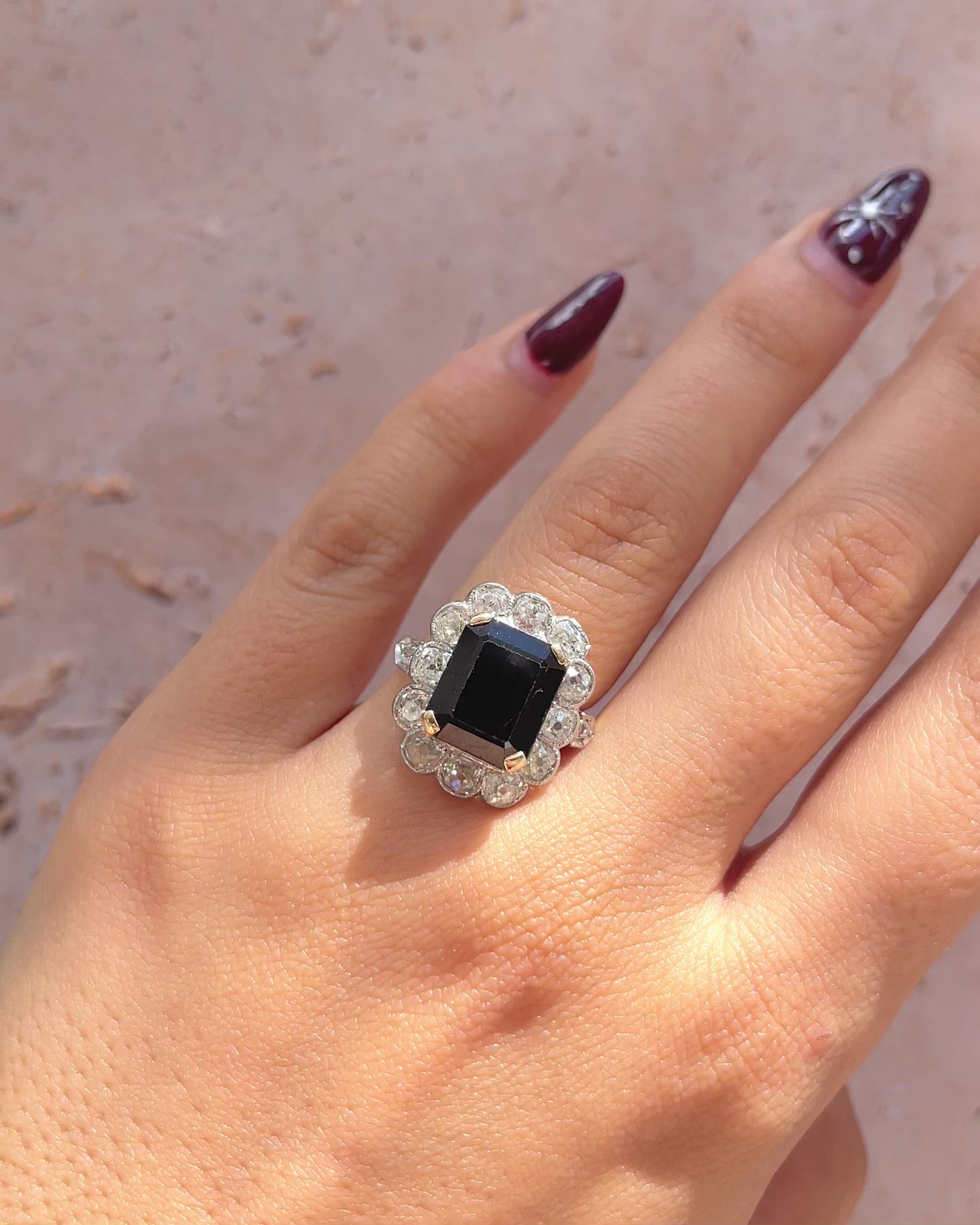 Marguerite Sapphire Ring 6.90 carats &amp; Diamonds 1.26 carat "Clémence"