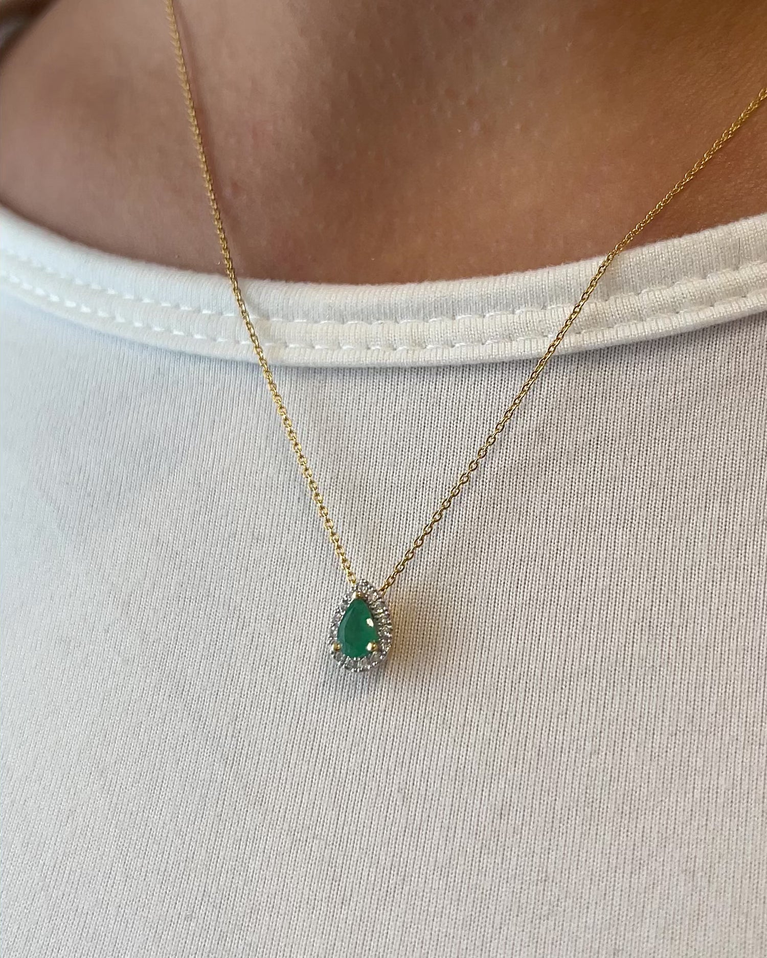 Collier Pendentif Émeraude &amp; Diamants &quot;Maëlys&quot;
