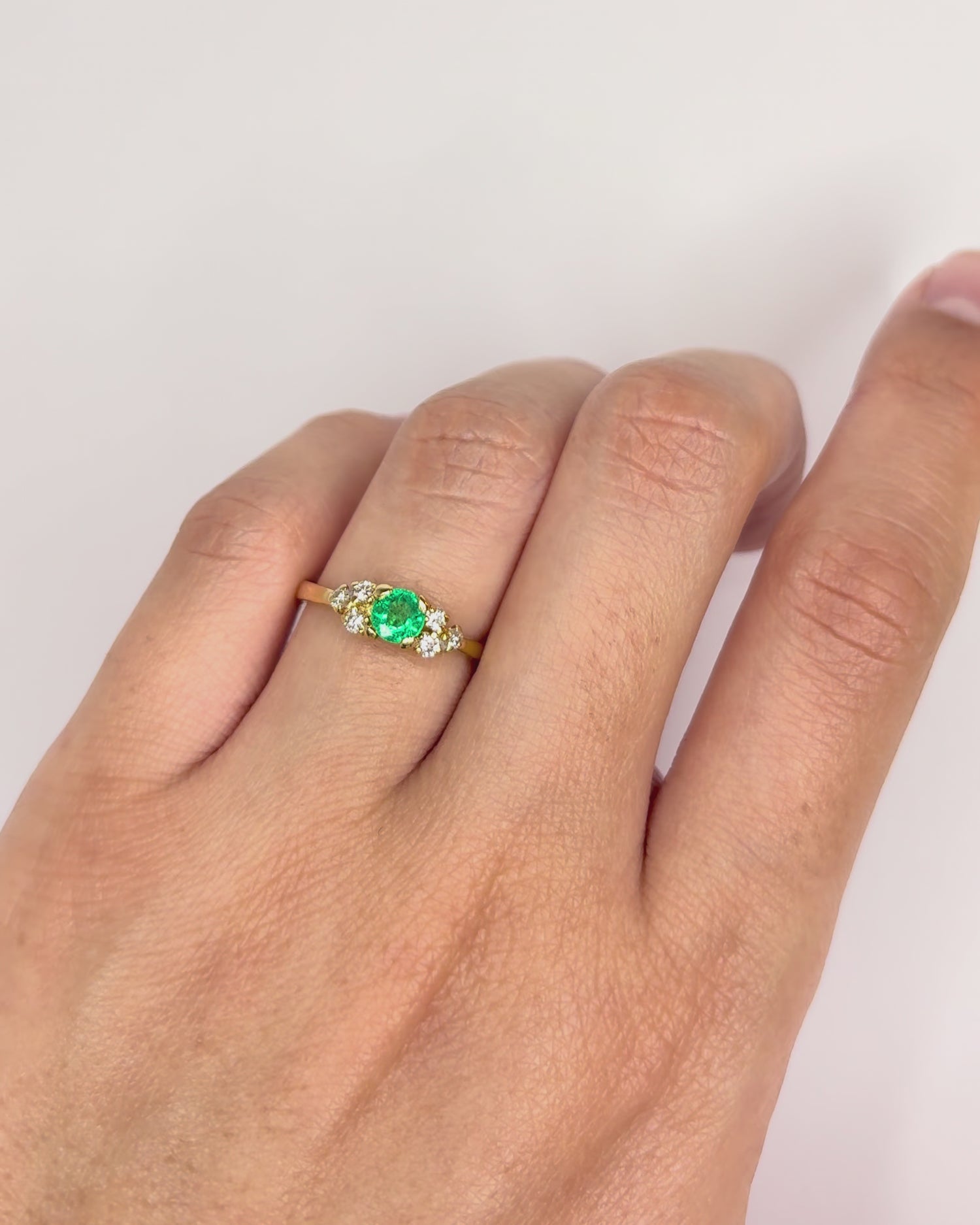 Emerald &amp; Diamond Trilogy Ring "Lilia"