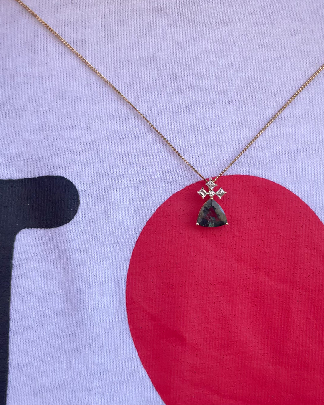 Pendentif Saphir Vert 1.85 carat &amp; Diamants "Julie"