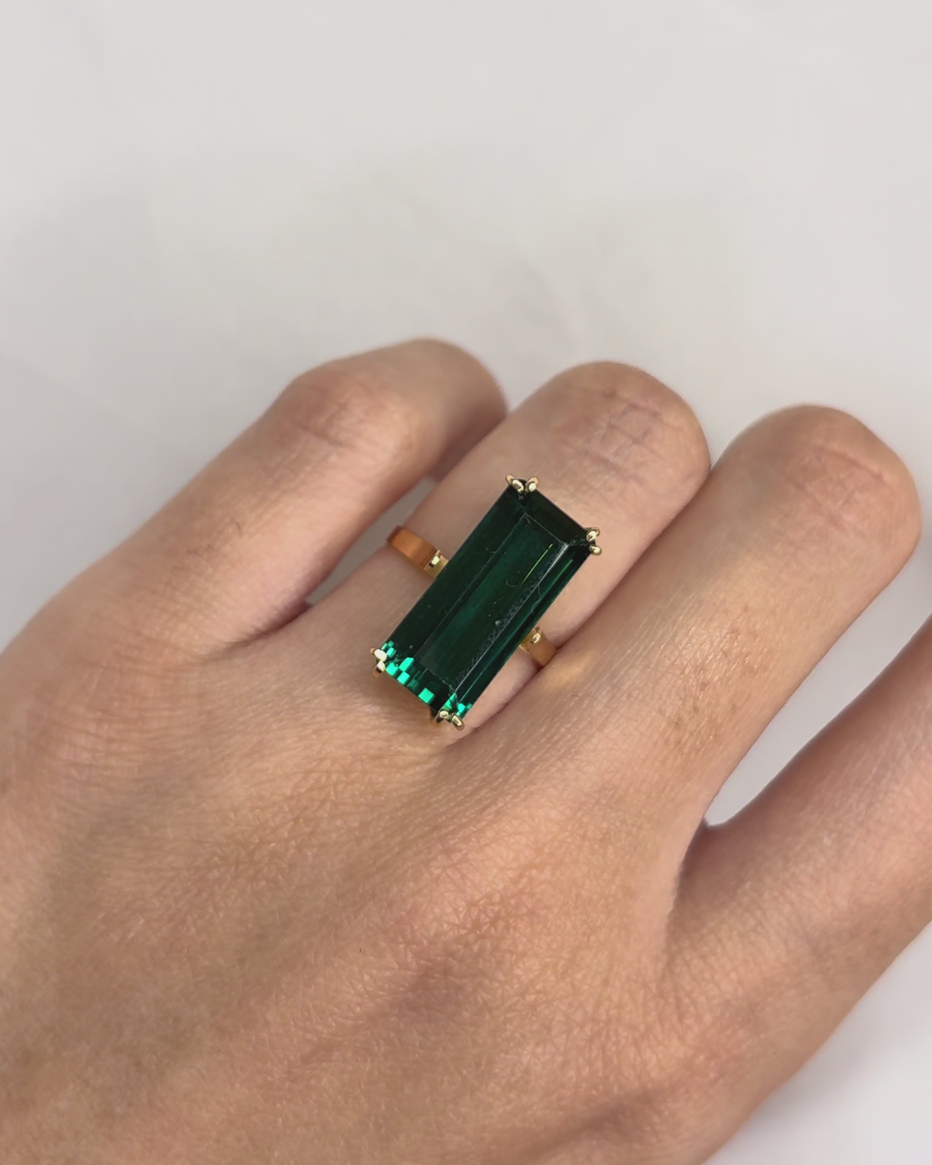 Bague Cocktail Tourmaline Verte 8 carats "Monia"