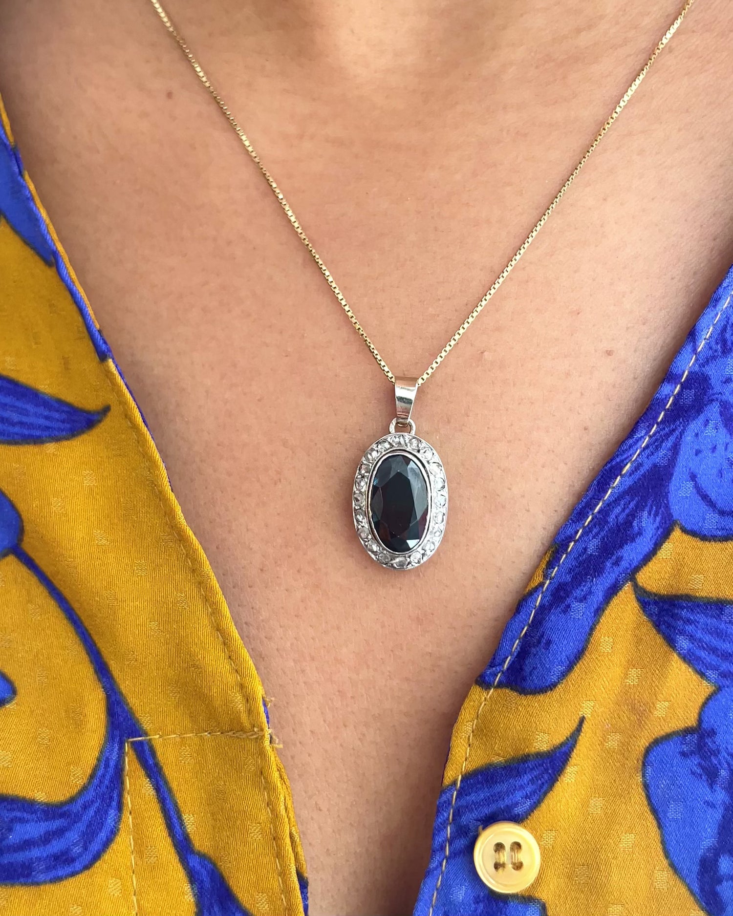 Pendentif Art-déco Saphir 3.75 carats &amp; 20 Diamants "Elisa"
